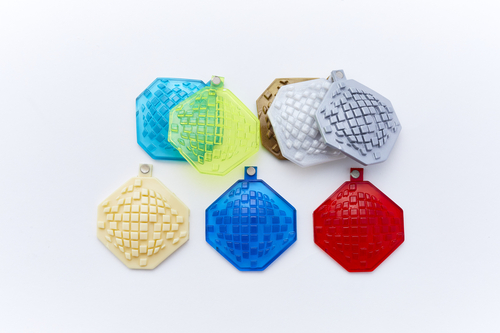 Colored vacuum casted samples